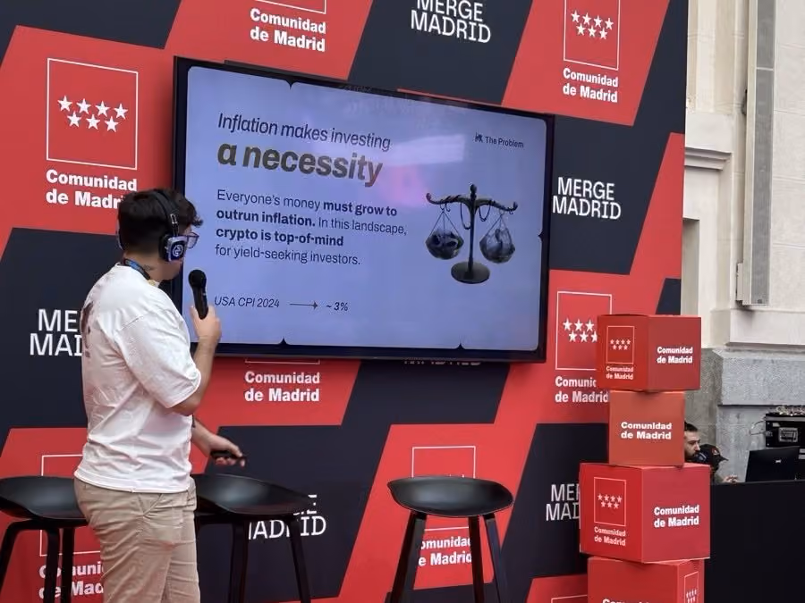 Jorge presentando Lince en MERGE Madrid: el ahorro en euros está roto